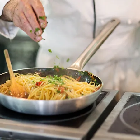 호텔 Alkistis - Designed For Adults 3*